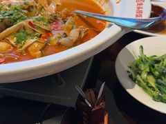 -魏铭鱼头捞饭(晋阳路店)