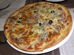 金枪鱼披萨-LUCCA卢卡西班牙海鲜饭(远洋广场店)