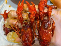 -肥肥虾庄·金牌油焖大虾(首义路店)
