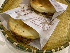 牛肉烧饼（多肉）-穆得·老周家牛肉烧饼(普利街店)