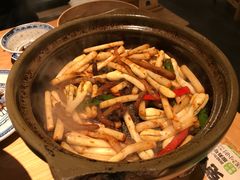 花生芽堂烹酱香肉-南京大牌档(龙江新城市广场店)