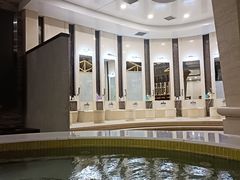 -碧中海汤泉汗蒸酒店