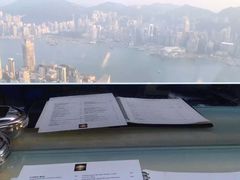 -OZONE 顶楼酒吧(香港丽思卡尔顿酒店)
