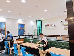 大堂-小杨生煎(龙阳广场店)