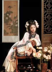 -虞美人汉服摄影