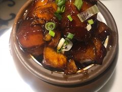 红烧肉-小菜园新徽菜(镇江京口吾悦店)