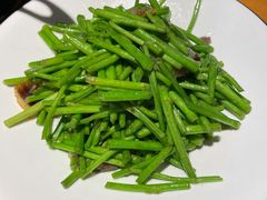 -莲餐厅·湖北菜·潜江小龙虾店(愚园路店)