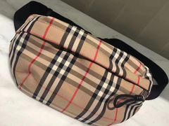 -BURBERRY(青岛海信广场店)