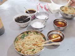-正宗杨记普洱酸醋米线(总店)