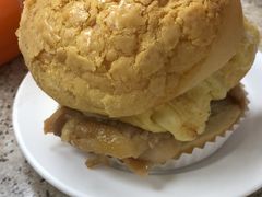 鸡扒蛋菠萝包-沙溪兄茶餐厅