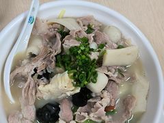 鱼汤四宝-潮汕砂锅粥