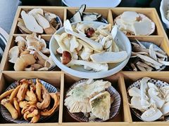 -野菌皇海景野生菌火锅(滨海大道店)