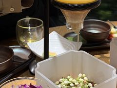 -一朵菌·野生菌探索家火锅(南亚店)