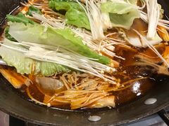 -霄汉牛三鲜湖北砂锅菜(万松园2店)