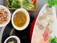 -官塘陈记鱼生·潮汕砂锅粥·潮汕生腌牛肉火锅(潮枫路总店)