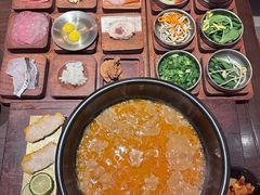 -银米·云南传统过桥米线(双廊黑金冠店)