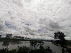 -酤居湖景音乐餐吧(安宁店)