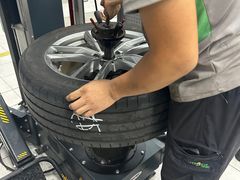 -捷之洁·米其林轮胎汽车维修保养(浦江镇江月路店)