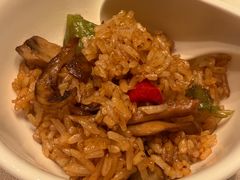 腊香牛肝菌锅仔饭-丽思卡尔顿酒店-天泰轩中餐厅(大沽北路店)