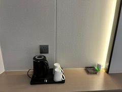 -雅宜酒店(广州黄埔大沙东地铁站店)