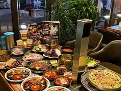 -草家酱蟹炭火烤肉店(珲春南路二店)