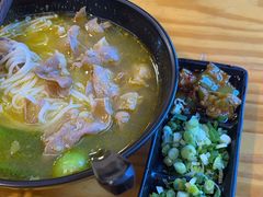 -勺子米线·云南传统小吃市集(四方街店)