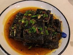 长沙油炸臭豆腐-三湘四水湖南特色餐厅(颐景公寓店)