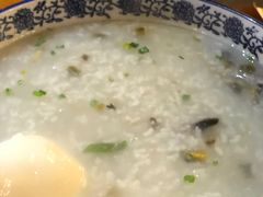 皮蛋粥-琥珀老六龙虾(四里河店)