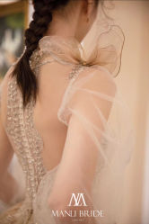 -MANLI BRIDAL婚纱
