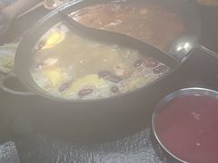 -鹿鸣山草本茶香火锅(园西路店)