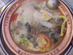 -阿婆情腊排骨火锅(金虹路店)