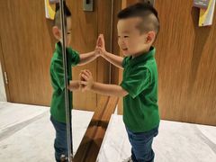 -上海滴水湖皇冠假日酒店