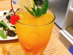 -小镇大厨新概念复合中餐厅(万达广场大连高新店)