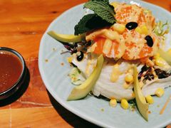 三文鱼牛油果沙拉-文三酒肆自助放题(新街口友谊广场店)