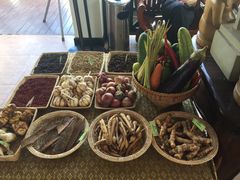 -Neary Khmer Restaurant