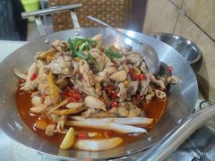 -昱龙大盆牛蛙馆(三兴街总店)