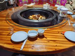 -人民公社铁锅炖·东北菜(卫国道店)