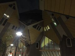 -立体方块屋