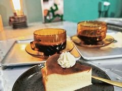 -出走咖啡·面包(宋庄店)