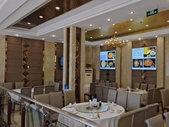 -天外天美食广场(哈尔滨路店)