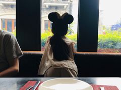 靠窗位-WOLFGANG PUCK KITCHEN & BAR(迪士尼小镇店)