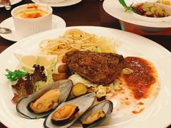 香煎菲力牛排配黑椒汁-红房子西菜馆(淮海中路店)