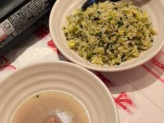 -肥肥虾庄·金牌油焖大虾(汉口城市广场店)