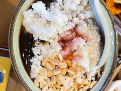 -包整·丝娃娃(一览甲秀楼风景店)