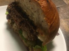 -HIGH FIVE哈福手工汉堡(桂林路店)