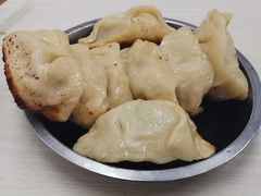 -黄阿姨锅贴大王(万航渡路店)