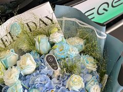 -天津波士信达奔驰4S店(卫津南路店)