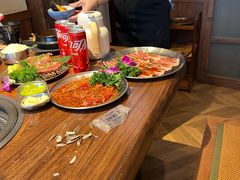 -明洞阿姨·韩式酱蟹烤肉·创意料理(三元桥店)