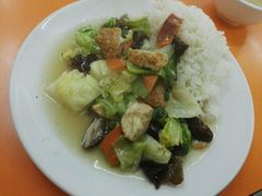 -满堂福素食馆(长阳路店)
