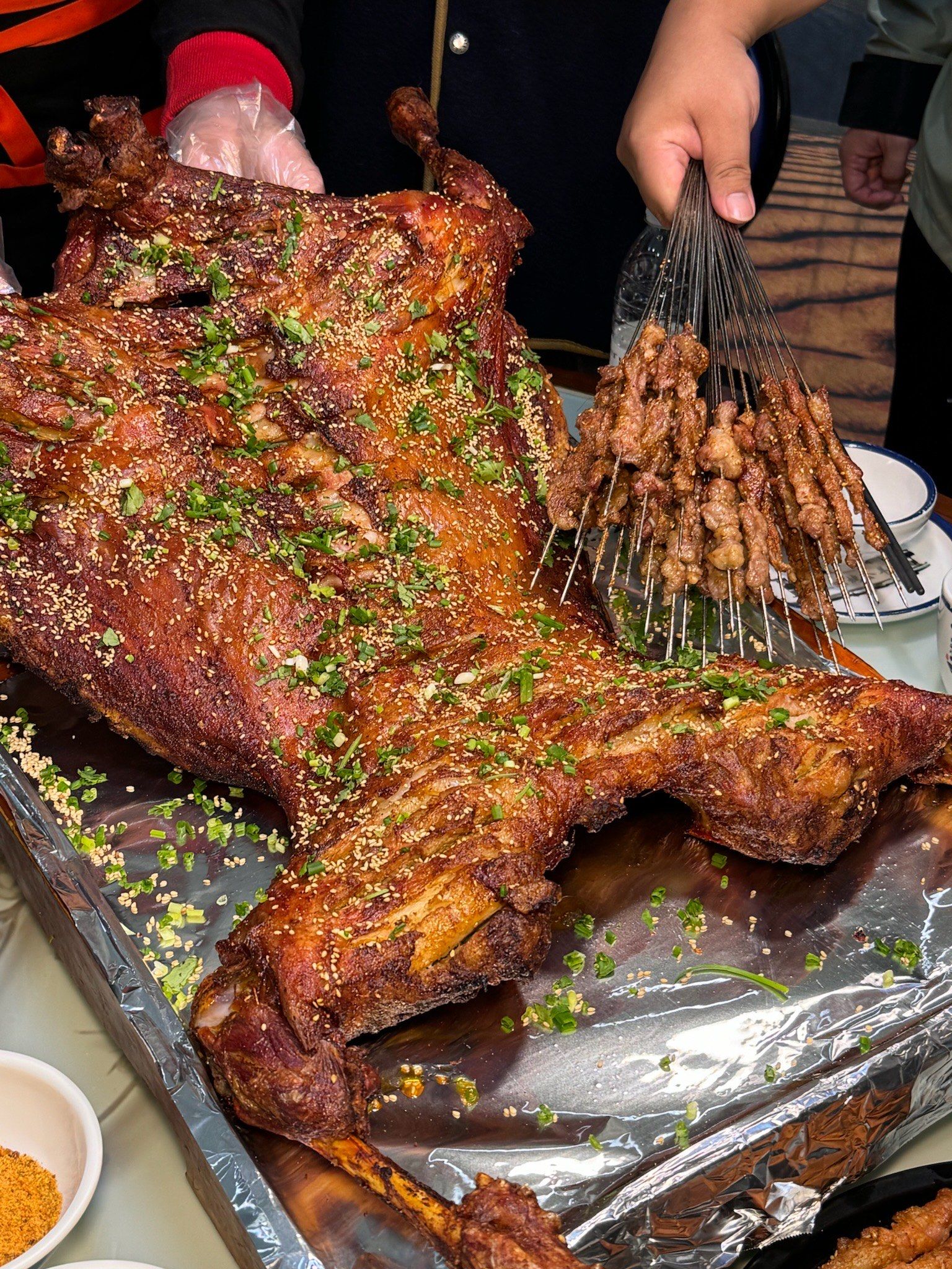 被朋友圈问爆了的烤全羊